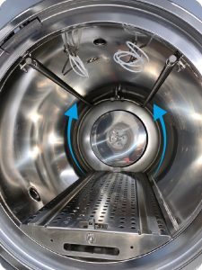 Heißwasserberieselung und Sprühkühlung in Systec Autoklaven