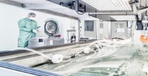 Die eleva GmbH nutzt Systec Laborautoklaven