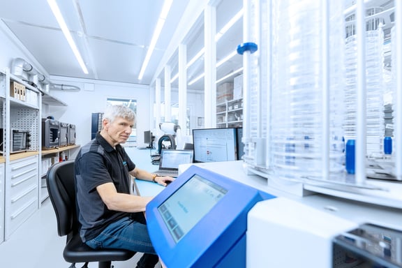 Arbeiten bei Systec: Laborarbeitsplatz